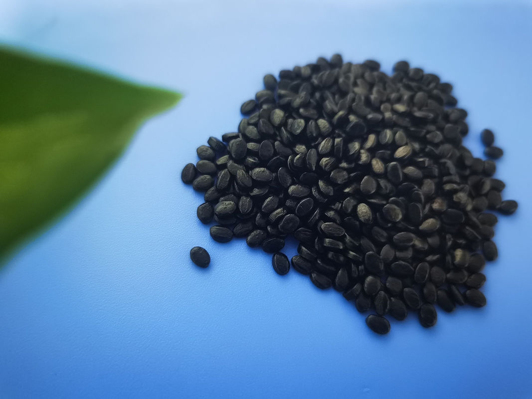Carbon Black Moldable Plastic Pellets LLDPE Carrier Lamination Industries